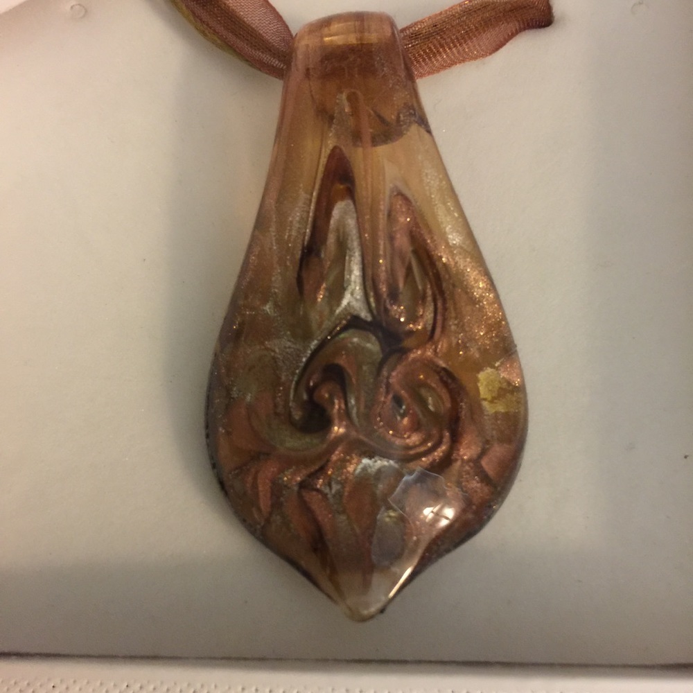 🌷SALE🌷Handblown Glass Teardrop Pendant NIB